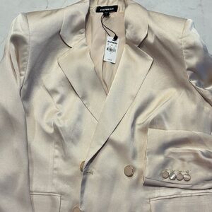 Express BNWT Champagne/Cream